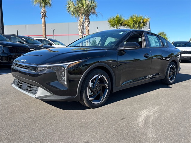 2025 Kia K4 EX photo 2