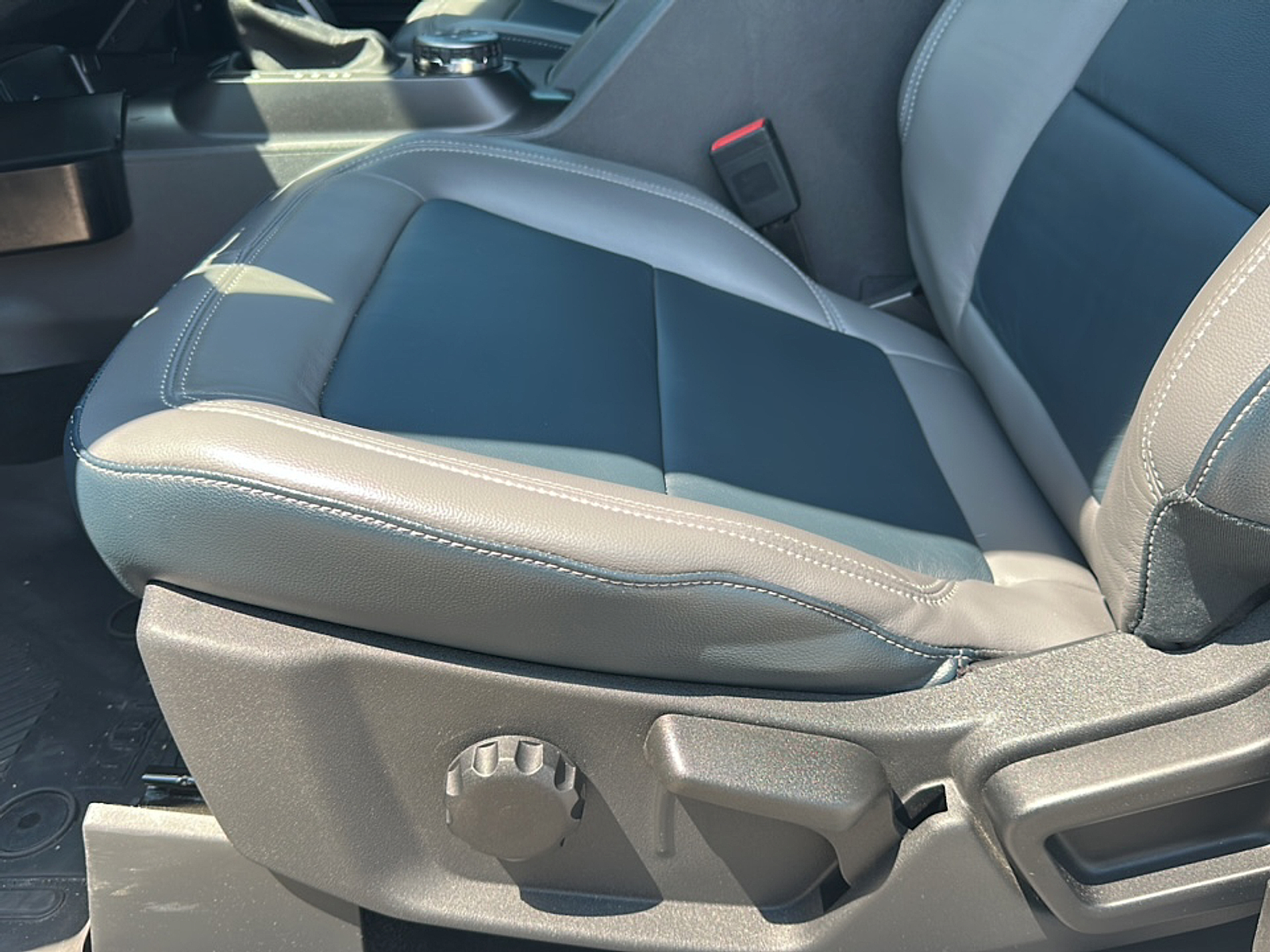2023 Ford Bronco Outer Banks photo 5