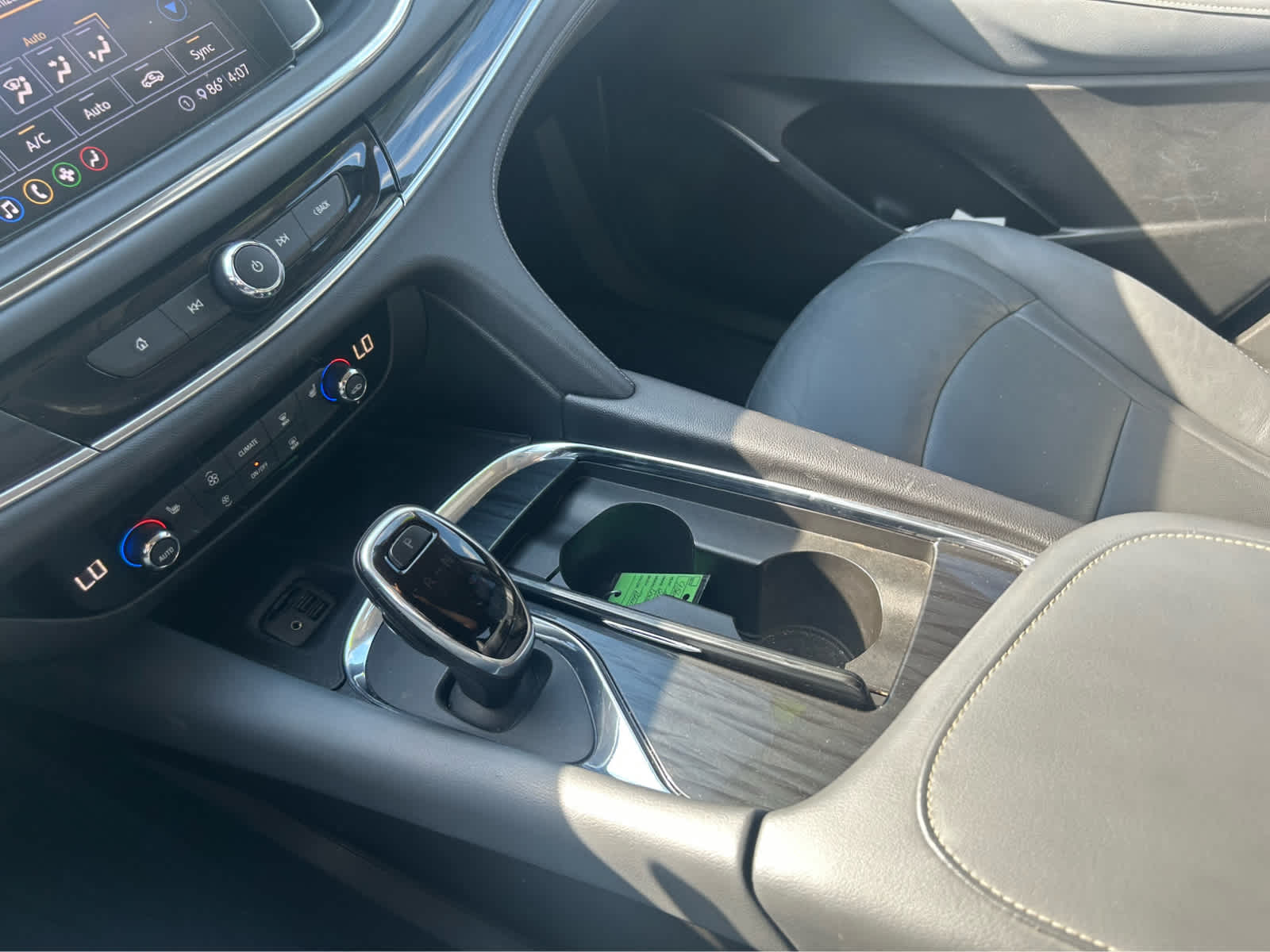 2020 Buick Enclave Essence photo 12