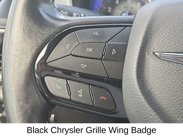 2020 Chrysler Pacifica Touring photo 23