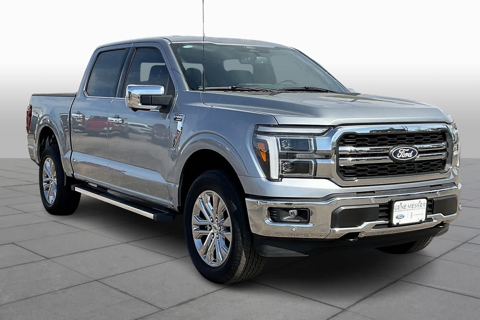 2025 Ford F-150 Lariat photo 2