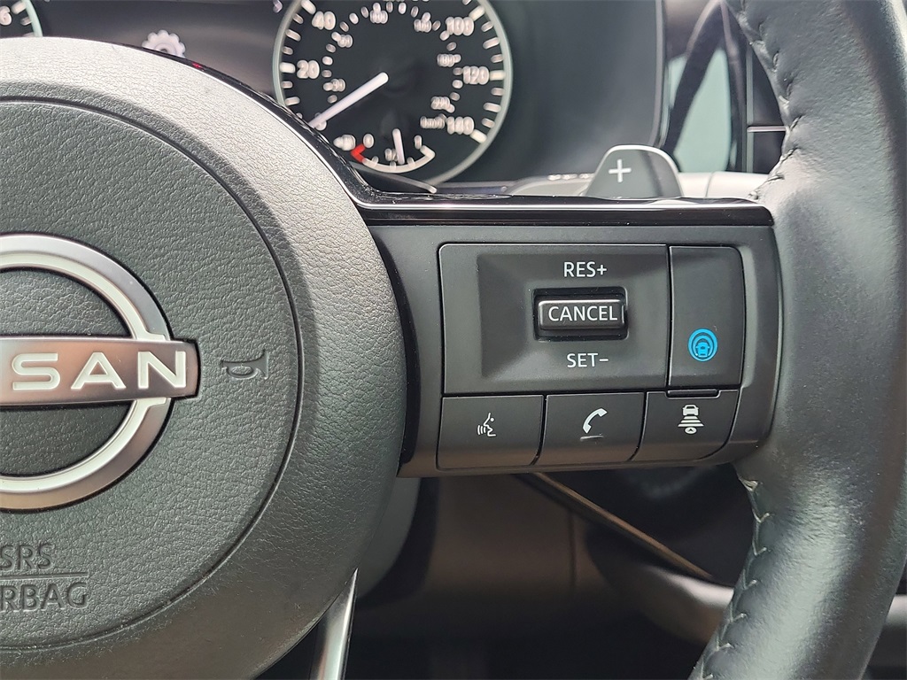 2023 Nissan Pathfinder SL photo 17