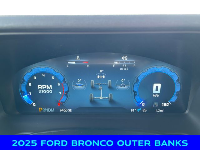 2025 Ford Bronco Outer Banks photo 2