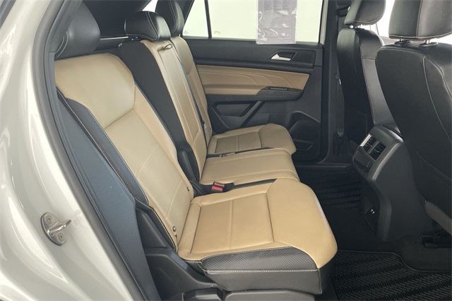 2023 Volkswagen Atlas Cross Sport SE Technology photo 42