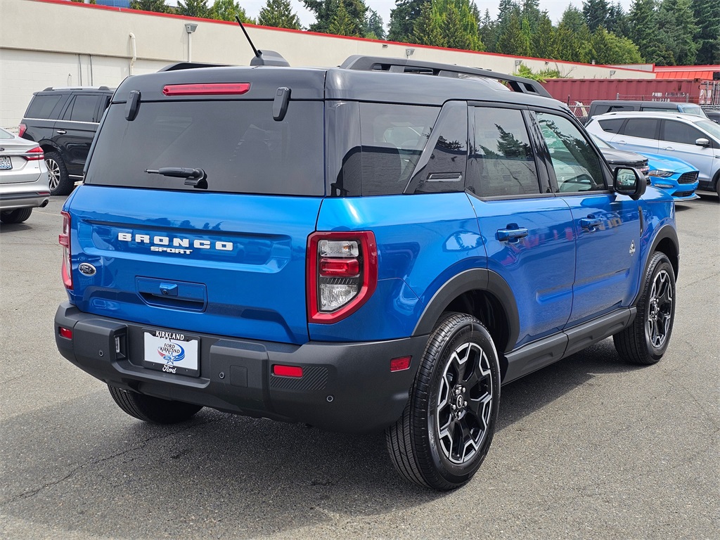 2025 Ford Bronco Sport Outer Banks photo 7