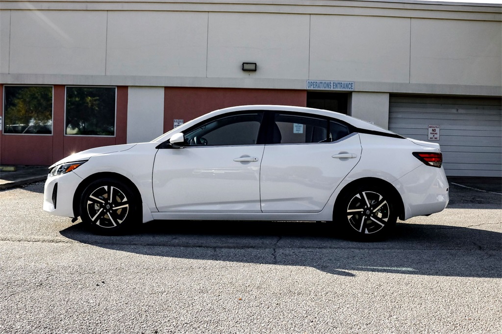 2025 Nissan Sentra SV photo 7