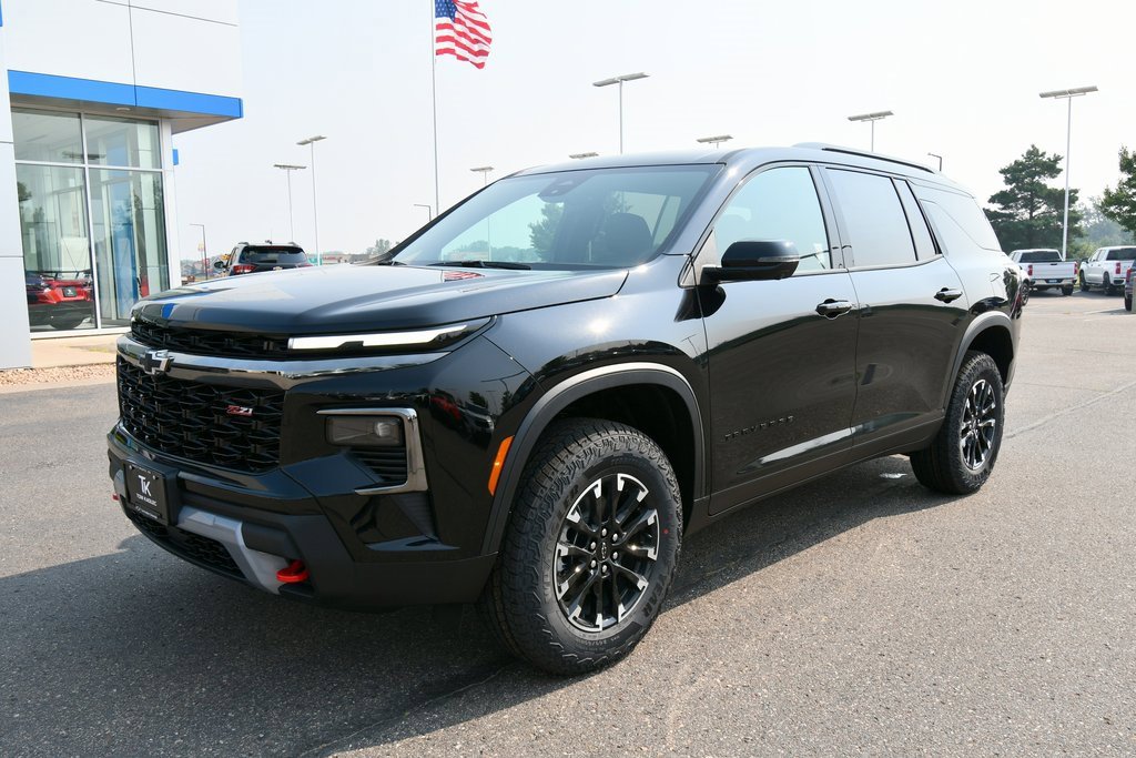 2026 Chevrolet Traverse Z71 photo 2