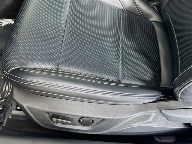 2024 Ford Mustang EcoBoost Premium photo 16