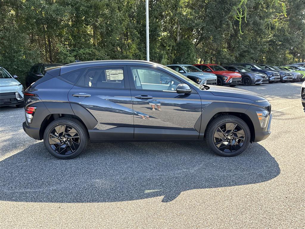 2026 Hyundai Kona SEL photo 2