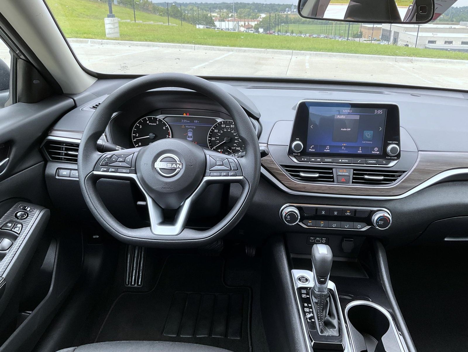 2024 Nissan Altima 2.5 SV photo 12