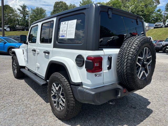 2024 Jeep Wrangler Sahara photo 6