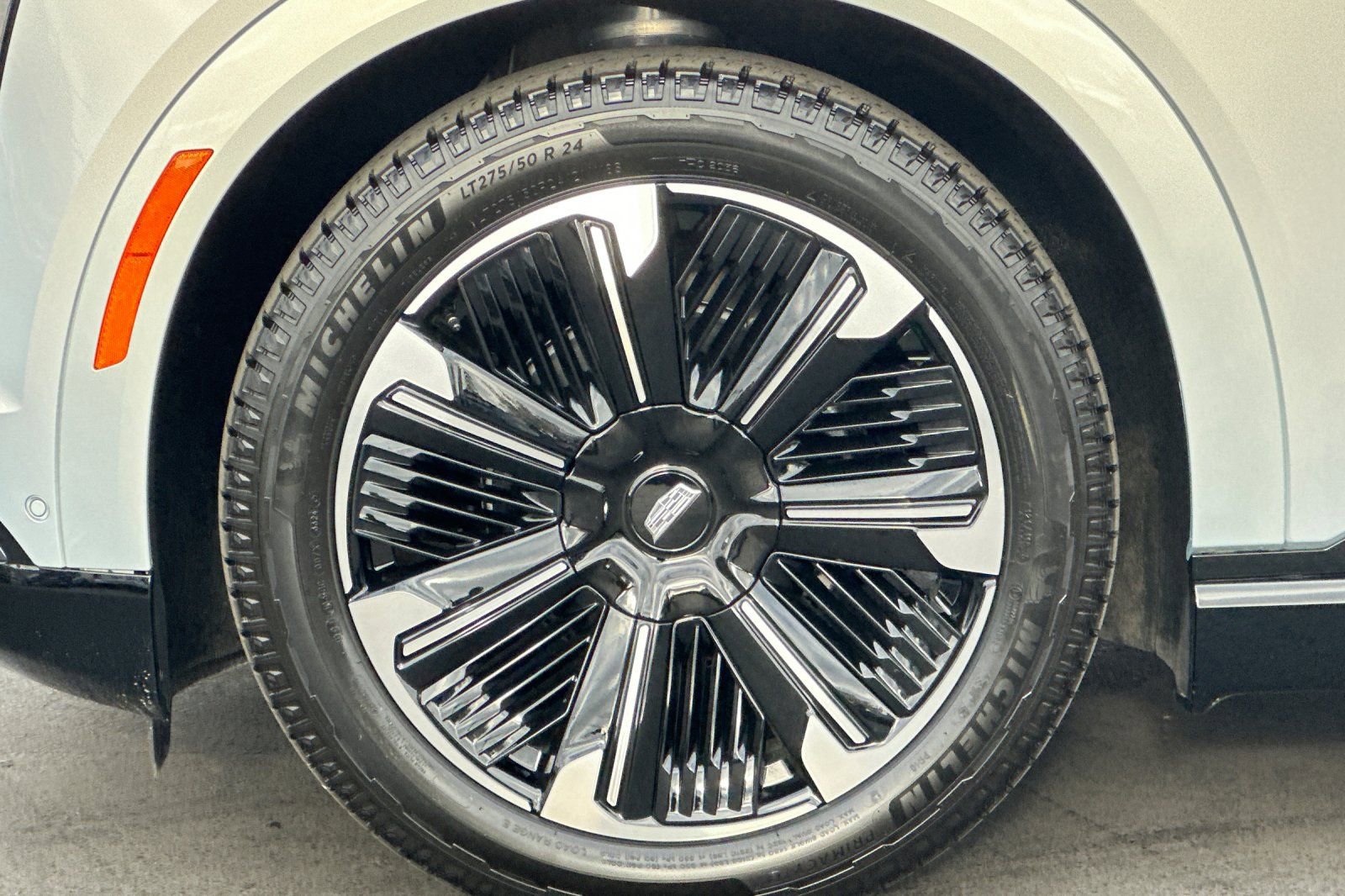 2025 Cadillac Escalade IQ Sport photo 25