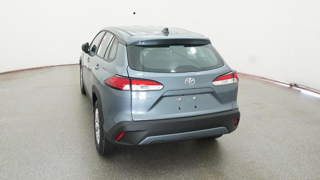 2025 Toyota Corolla Cross L photo 16