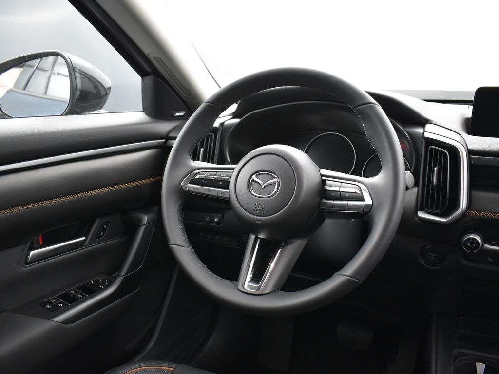 2025 Mazda CX-50 Premium photo 13