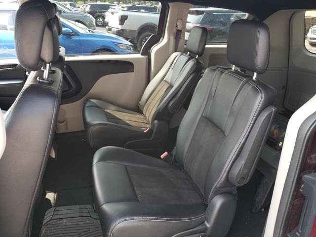 2020 Dodge Grand Caravan SXT photo 13