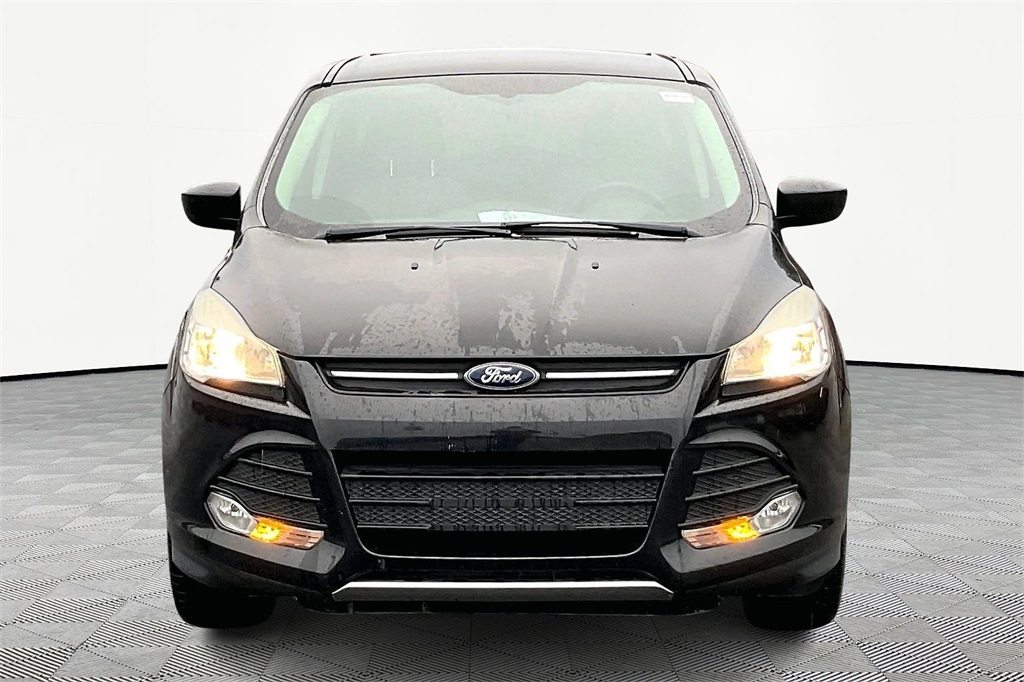 2015 Ford Escape SE photo 2