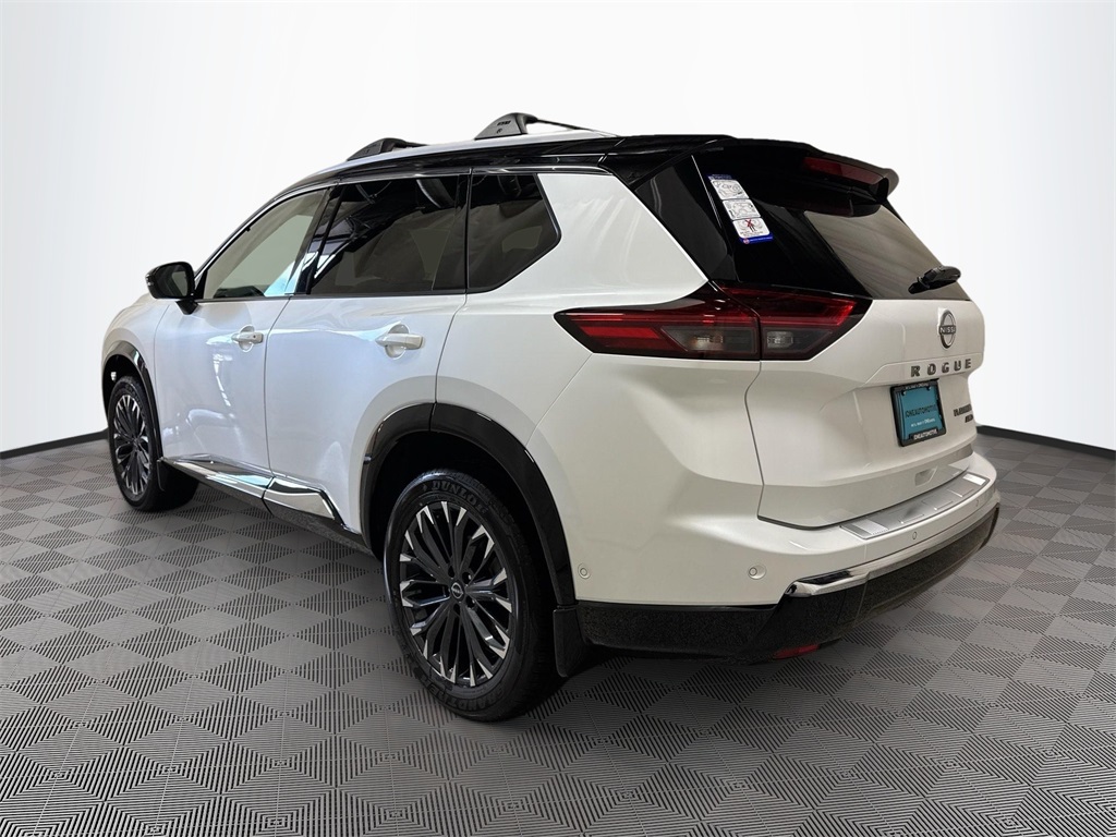 2026 Nissan Rogue Platinum photo 10