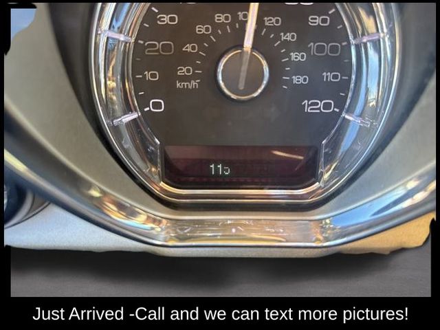 2011 Lincoln MKT EcoBoost's photo