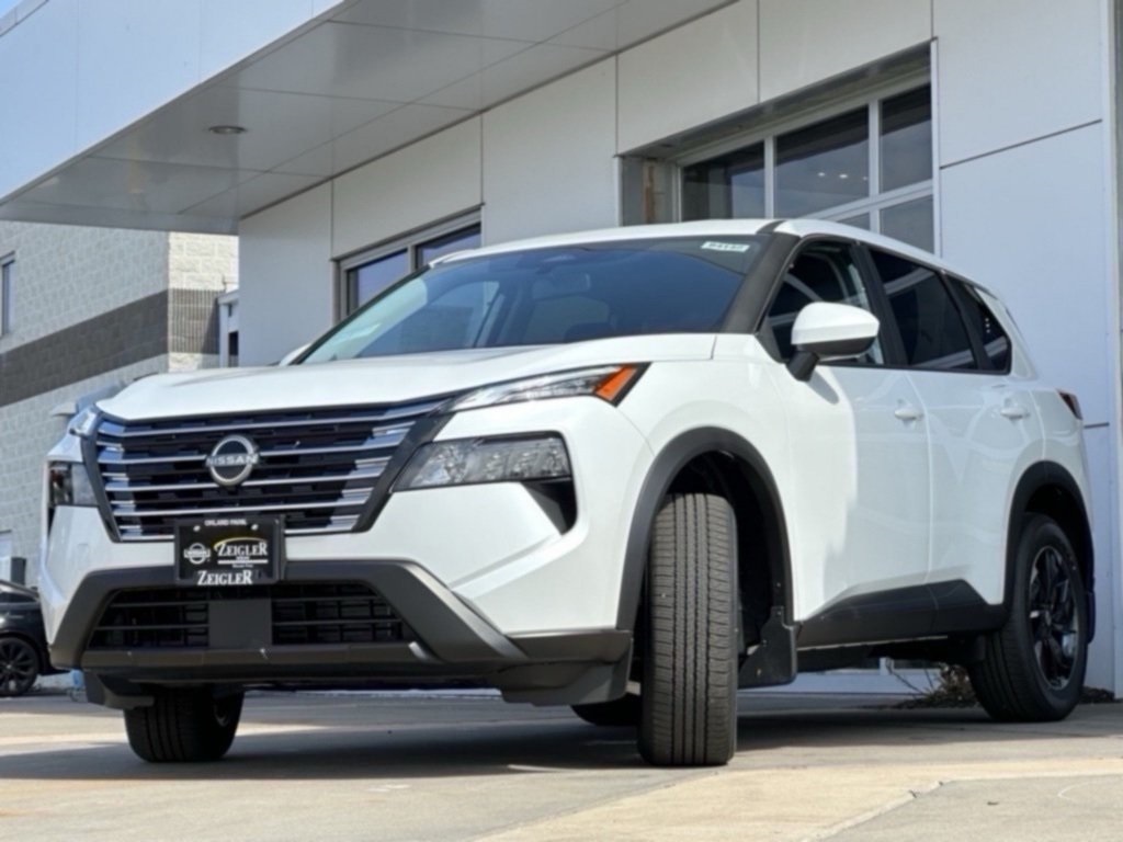 2026 Nissan Rogue SV photo 4