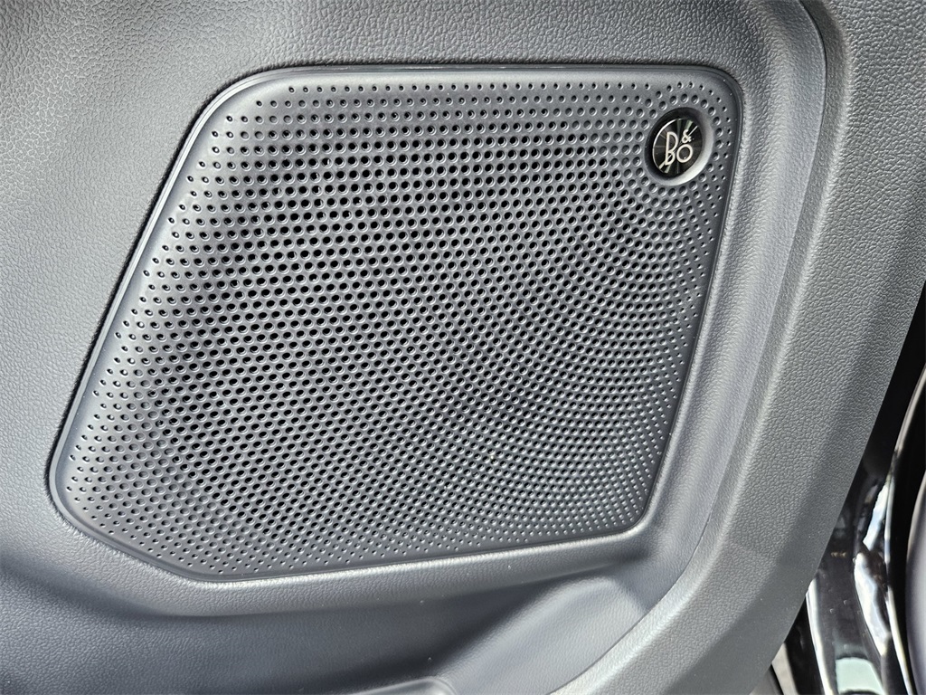 2025 Ford Escape Plug-In Hybrid photo 13