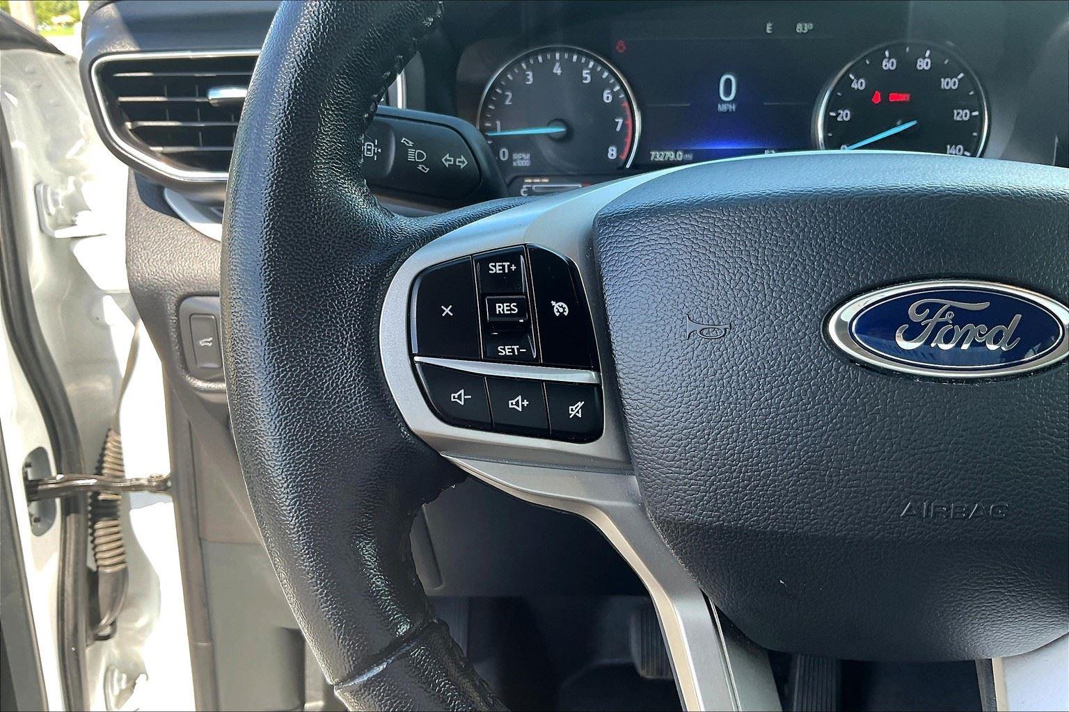 2022 Ford Explorer XLT photo 15