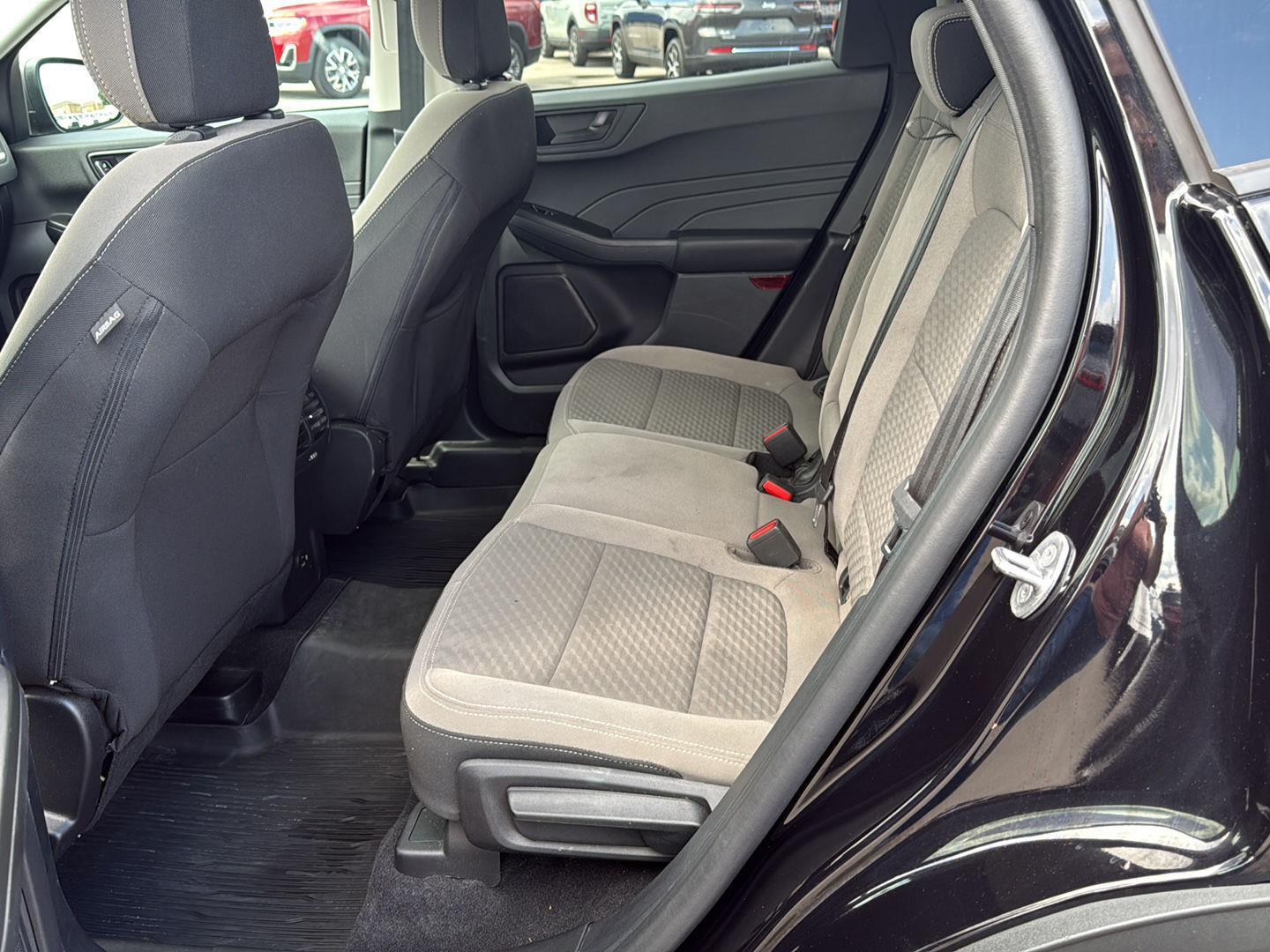 2022 Ford Escape SE photo 10