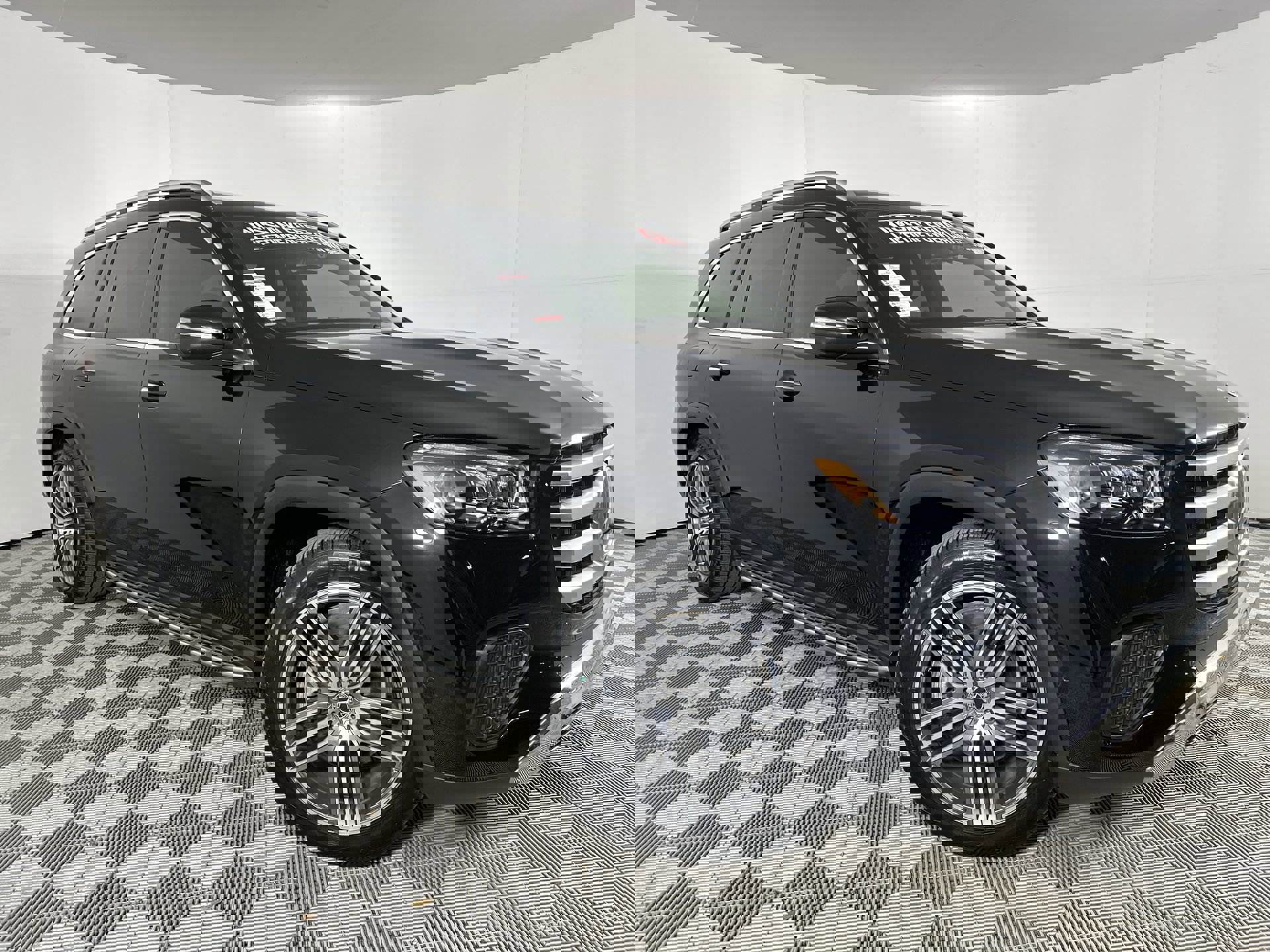 2024 Mercedes-Benz GLS Base