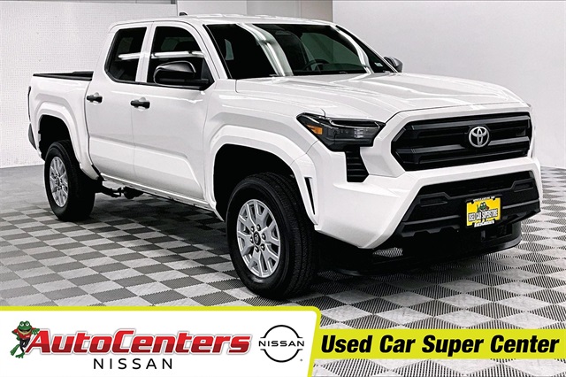 2024 Toyota Tacoma SR's photo