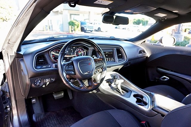 2022 Dodge Challenger GT photo 17