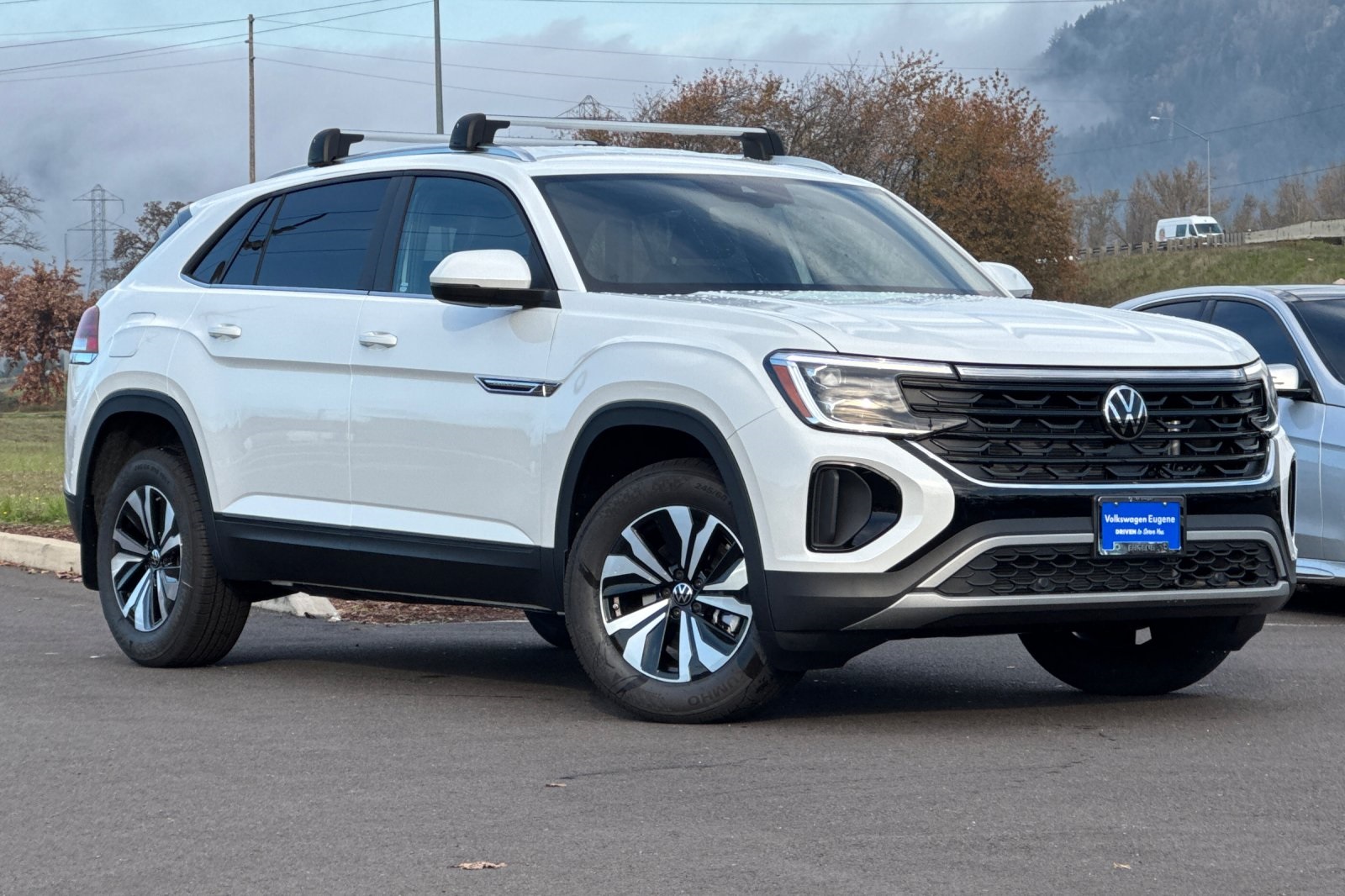 2026 Volkswagen Atlas Cross Sport SE's photo