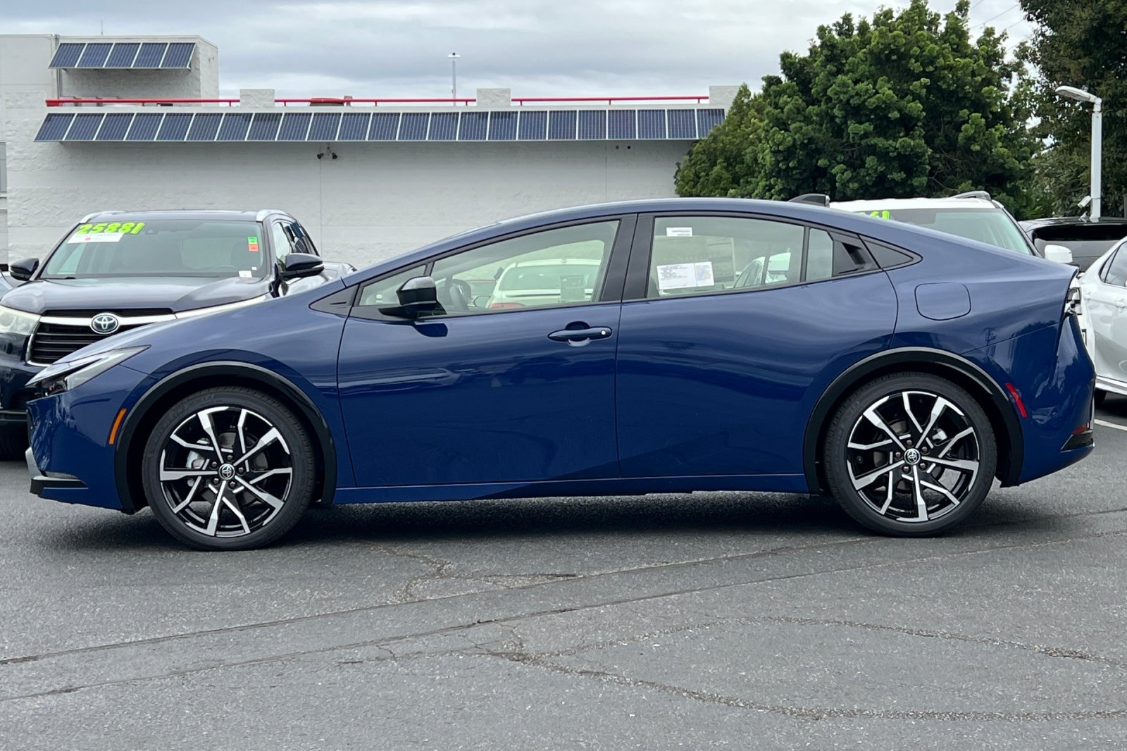 2026 Toyota Prius Prime photo 6