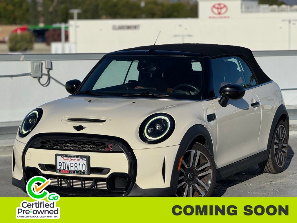 2023 MINI Convertible S's photo