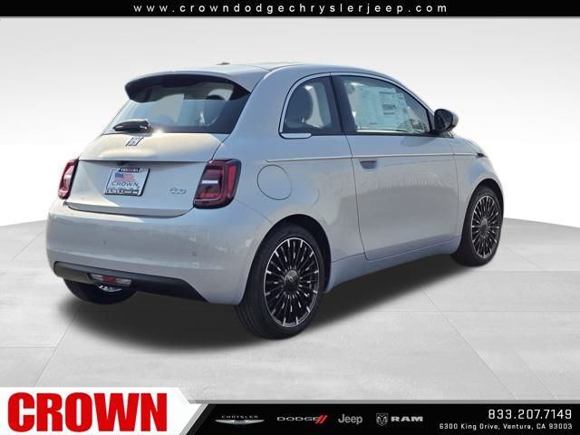 2025 Fiat 500e La Prima photo 6