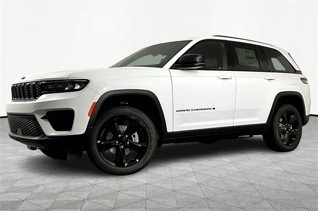 2025 Jeep Grand Cherokee Altitude's photo