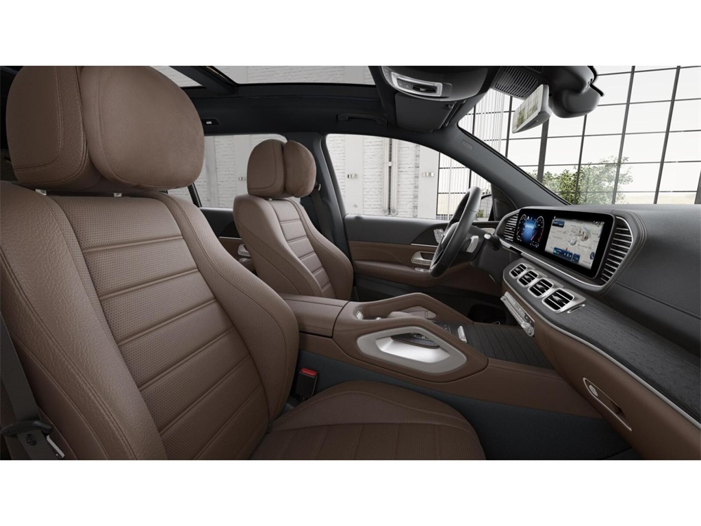 2026 Mercedes Benz GLS 450 4MATIC photo 4