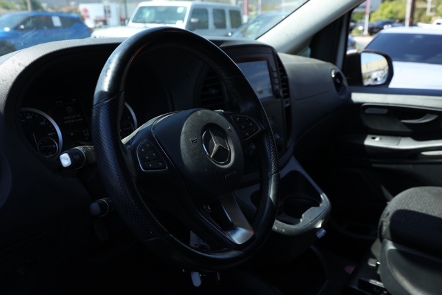 2022 Mercedes Benz Metris Cargo Van photo 12