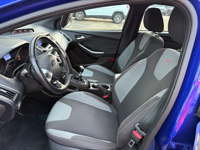 2014 Ford Focus ST photo 2