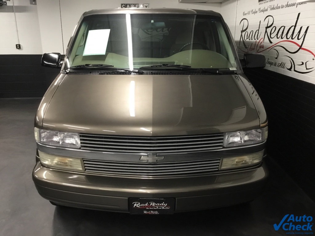 1999 Chevrolet Astro Van photo 4