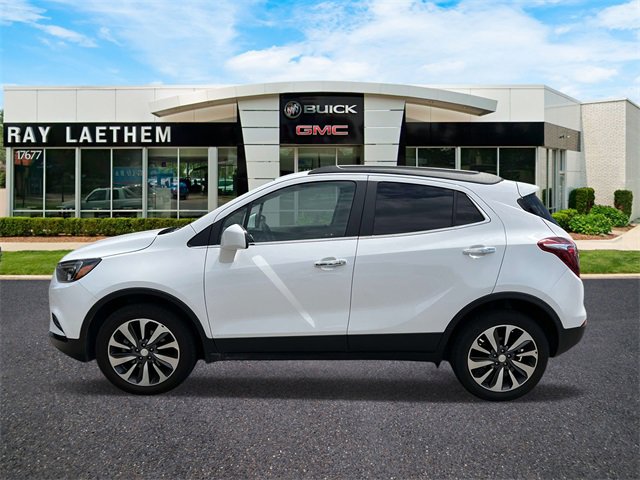 Certified 2022 Buick Encore Preferred with VIN KL4CJESM6NB523312 for sale in Detroit, MI