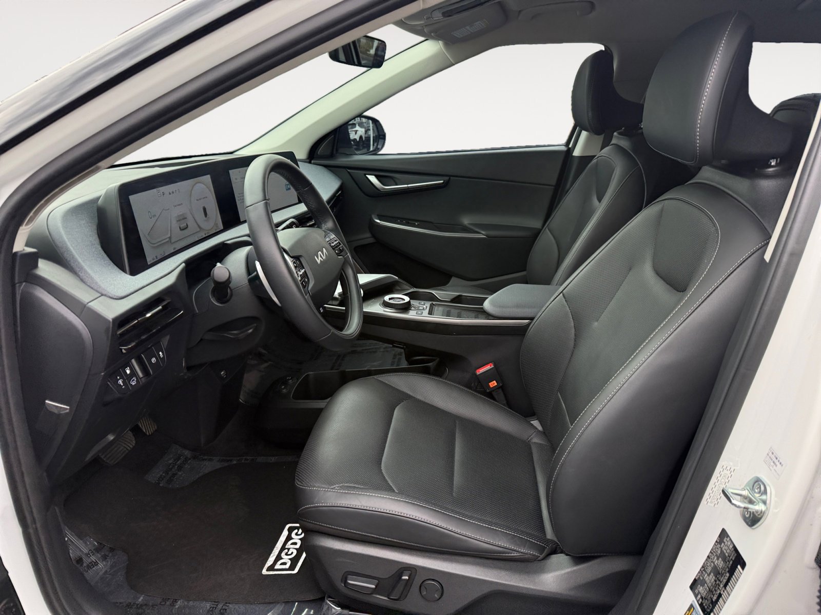 2024 Kia EV6 Wind photo 10