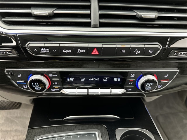 2018 Audi Q7 3.0T Prestige photo 10