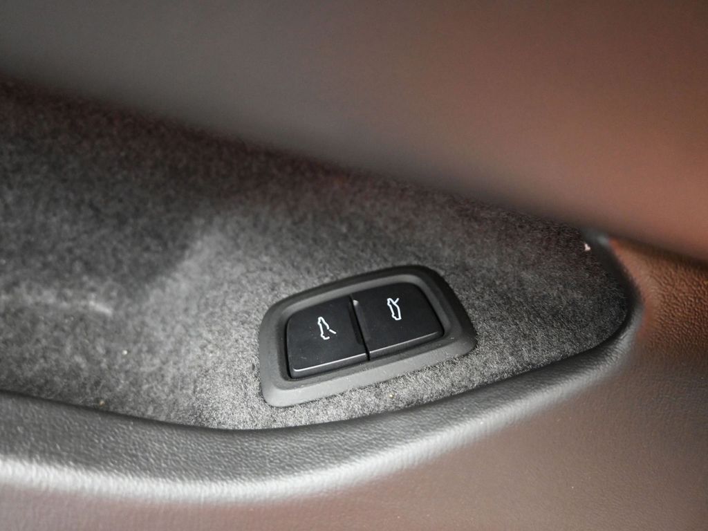 2020 Chevrolet Corvette Stingray 2LT photo 7