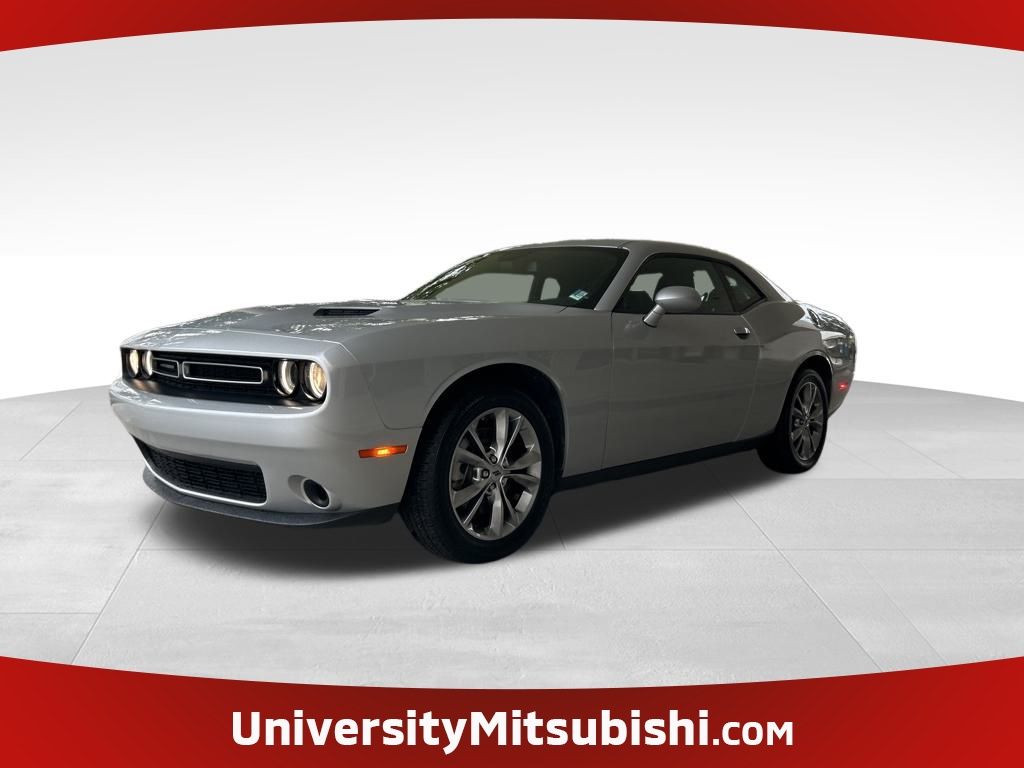2023 Dodge Challenger SXT photo 2