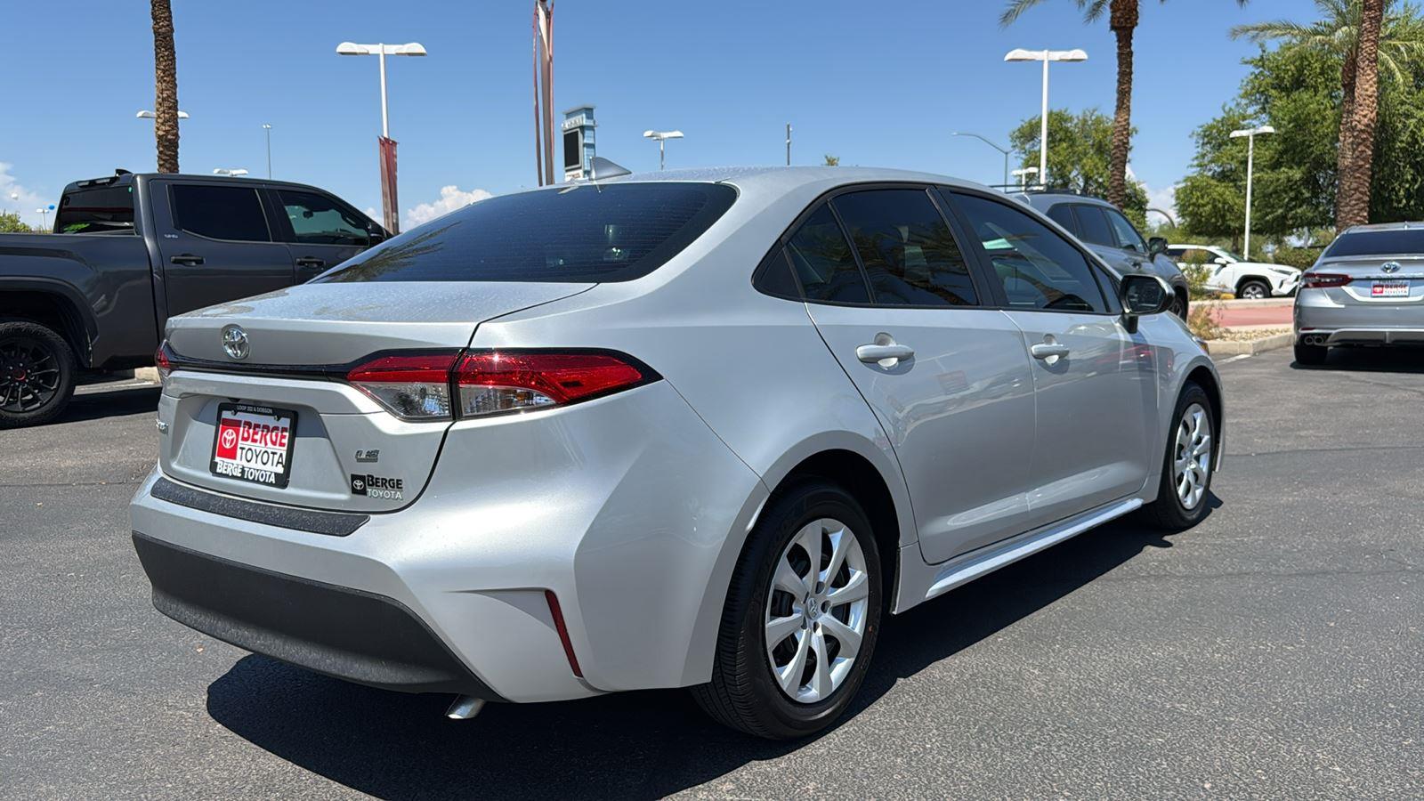 2025 Toyota Corolla LE photo 7