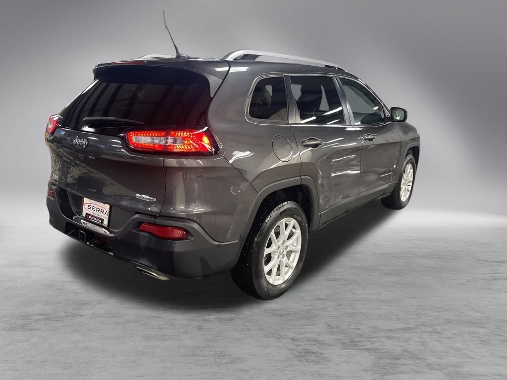 2015 Jeep Cherokee Latitude photo 2