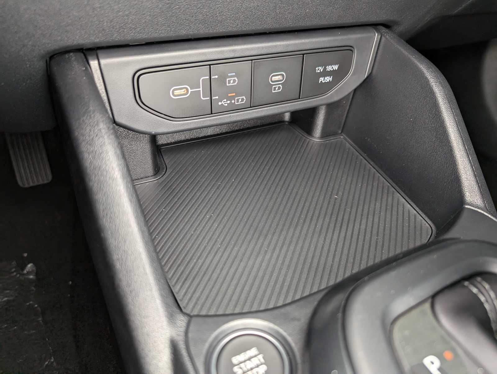 2025 Kia K4 LXS photo 24