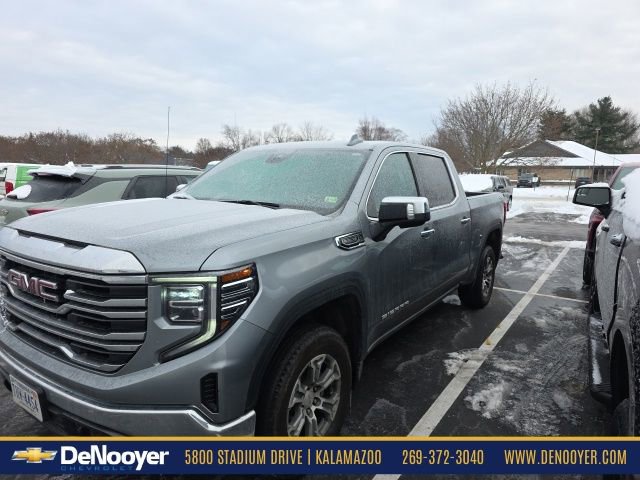 2024 GMC Sierra 1500 SLT's photo
