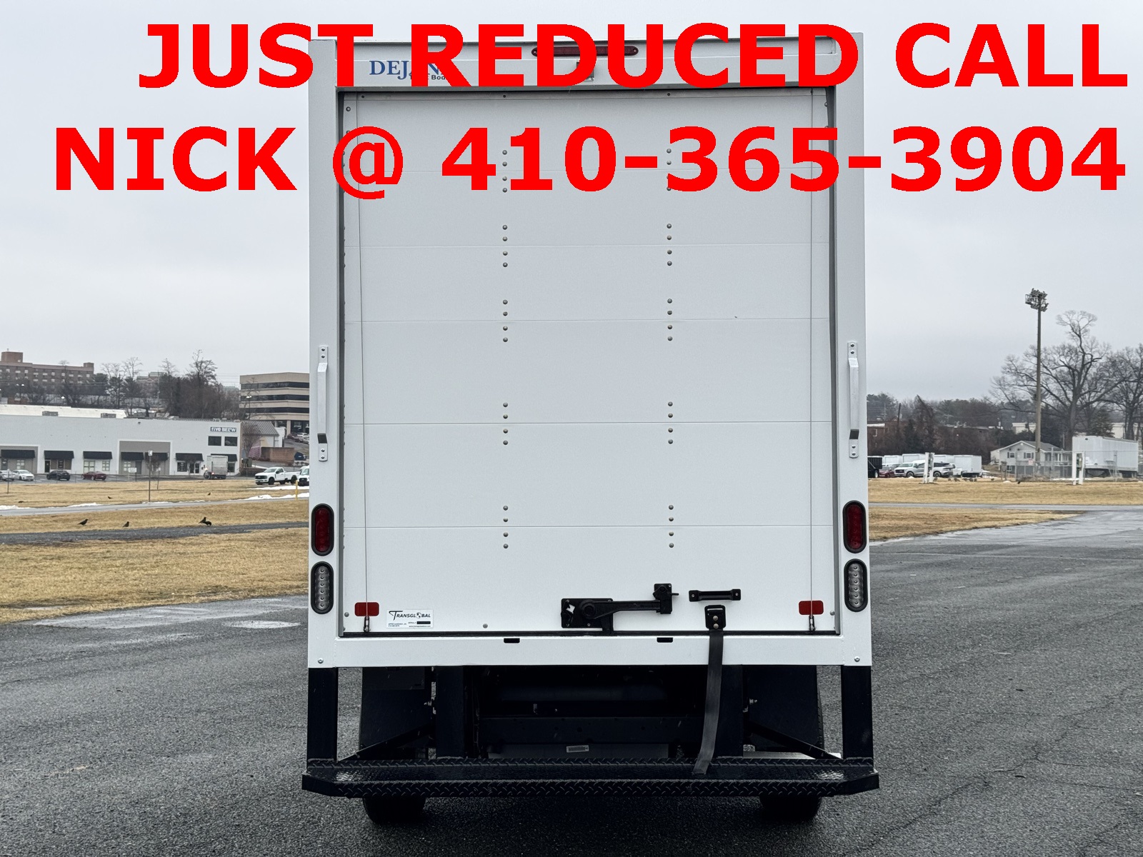 2025 Ford E-350 photo 7