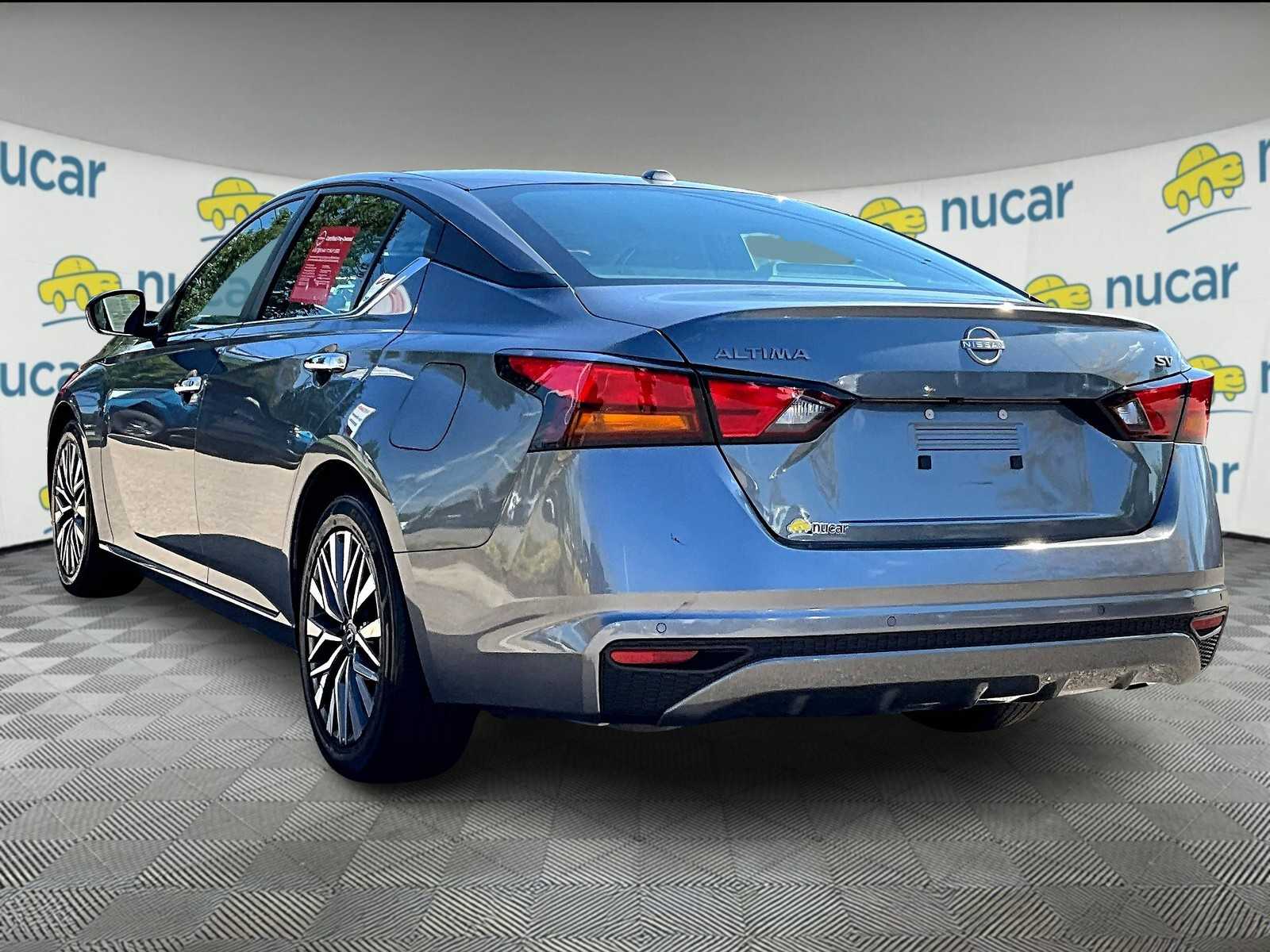 2023 Nissan Altima 2.5 SV photo 4
