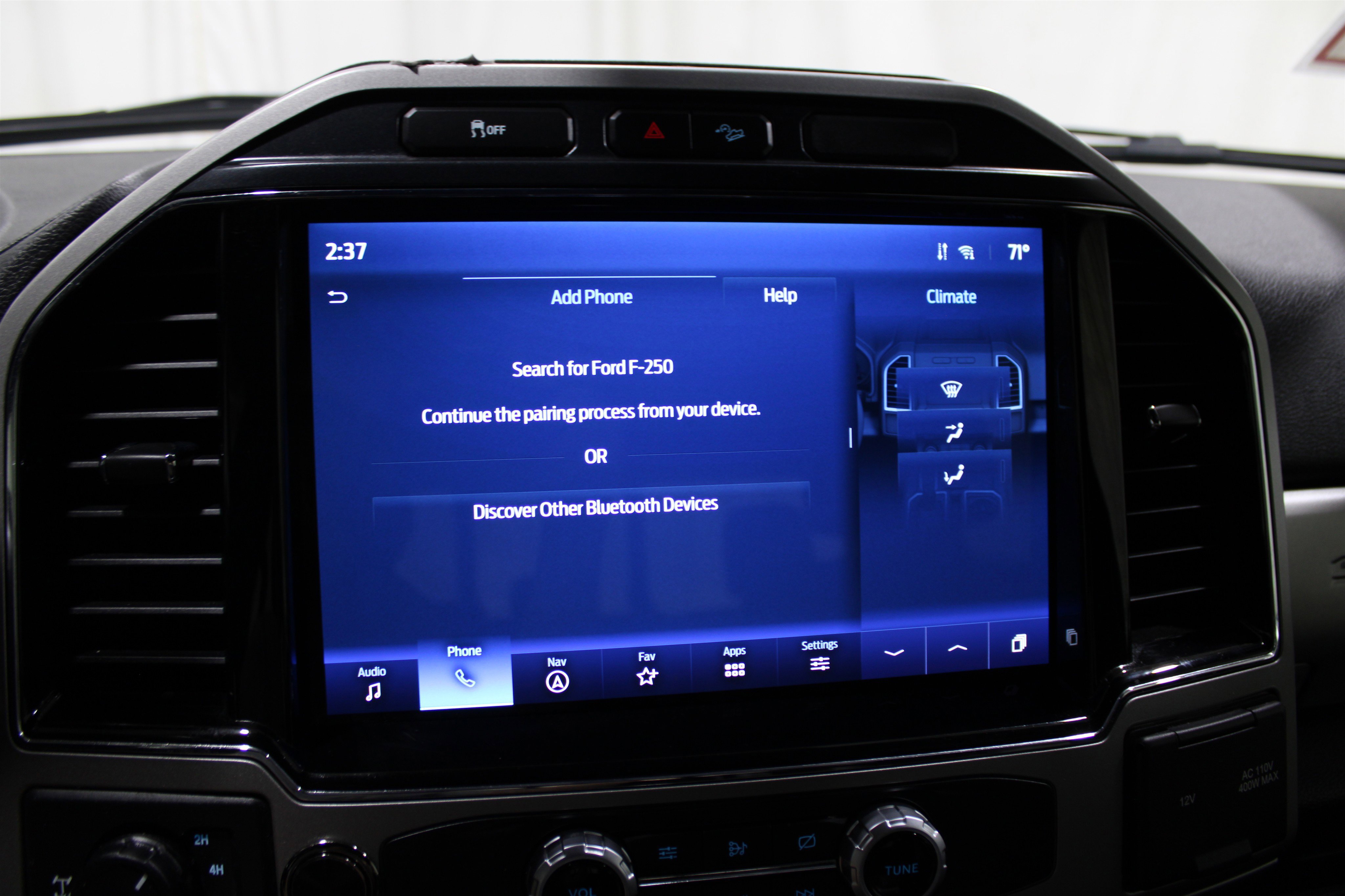2022 Ford F-250 Lariat photo 10